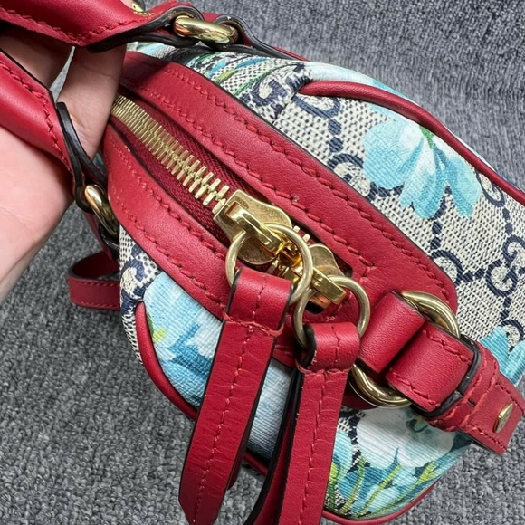 100% Authentic GUCCI Boston Blue&Red Blooms Canvas Satchel 650-102224 - Picture 4 of 16